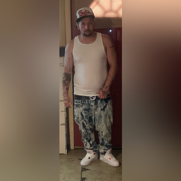 Meet your Posher, Aaron - Picture 5 of 5